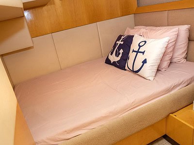 Majesty Yacht 44 FT Dubai UAE