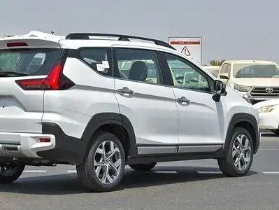 2025 Mitsubishi XpanderCross 1.5L A/T FWD Petrol White Black GCC Specs