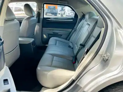 2007 Chrysler 300C Other 6 Cylinders Engine Silver Beige Sedan