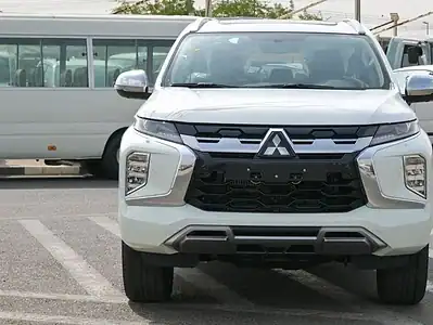 2025 Montero Sport 3.0L 4WD Petrol White Black GCC Specs