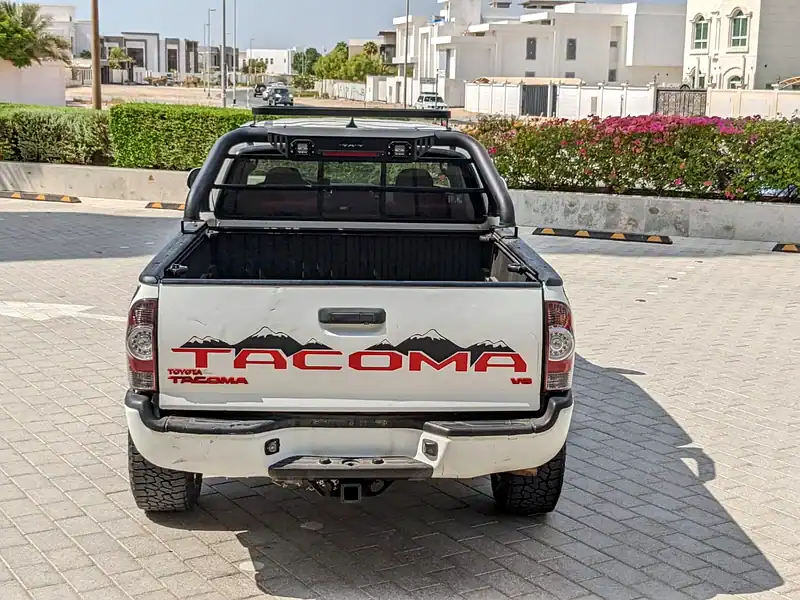 2015 Toyota Tacoma TRD 6 Cylinders Engine White Black 4X4 4DOORS