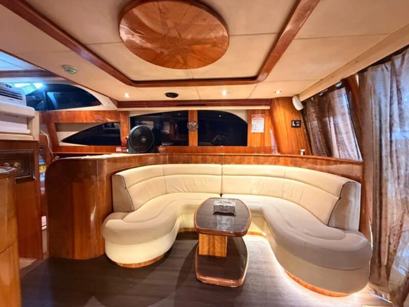 Yacht Charters Rental in Dubai UAE