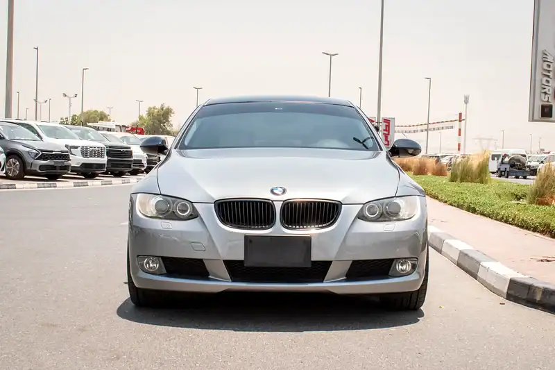 2008 BMW 3-Series 320i Good Condition and Well-Maintained Grey Beige