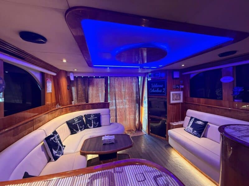 Yacht Charters Rental in Dubai UAE