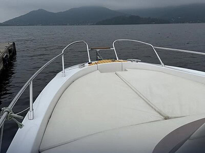 Yacht Charters Rental Available in Dubai UAE