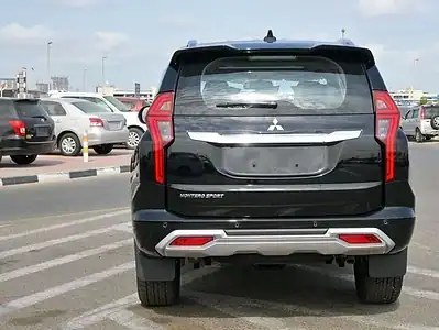 2025 Montero Sport GLS 3.0L 4WD Petrol A/T Black Black GCC Specs