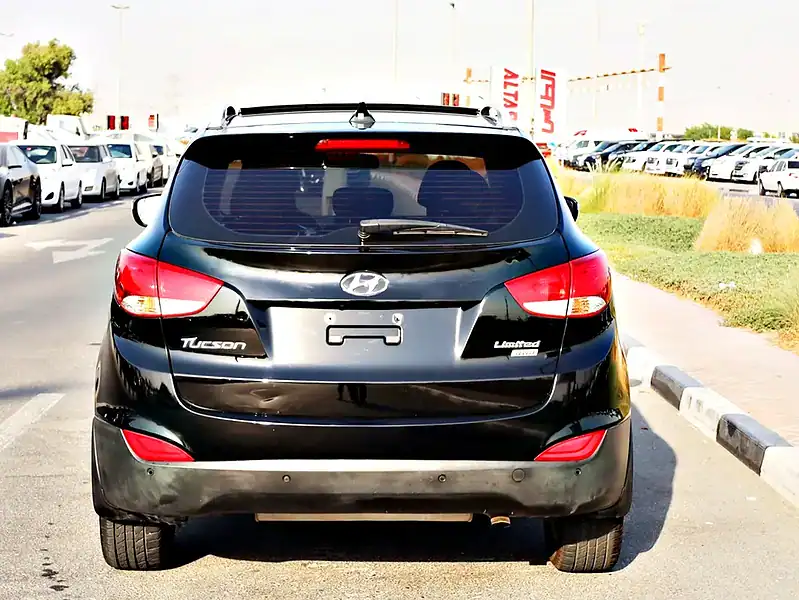 2015 Hyundai Tucson Limited 4 Cylinders Engine Black SUV GCC Specs