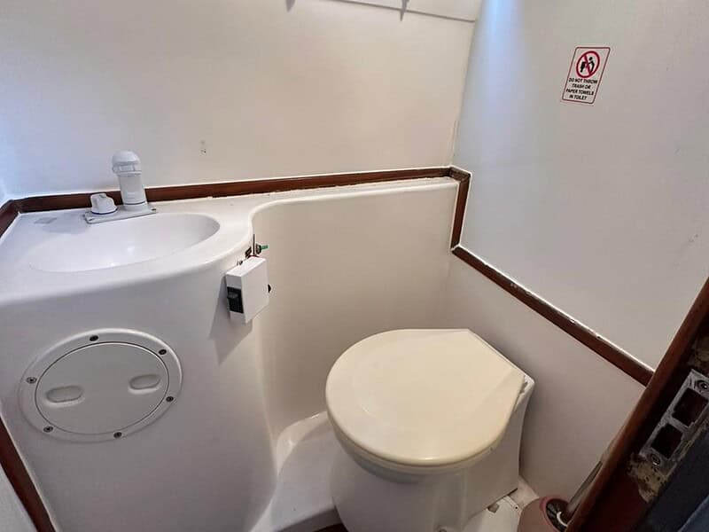 For Rental Yacht Charter in Dubai