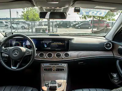 2018 Mercedes-Benz E-Class E400 4Matic 6 Cylinders Engine White Black Sedan