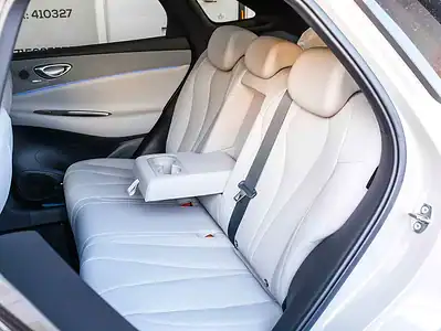 2025 BYD SEALION 06 DM-i Hybrid 4 Cylinders Engine Grey White SUV
