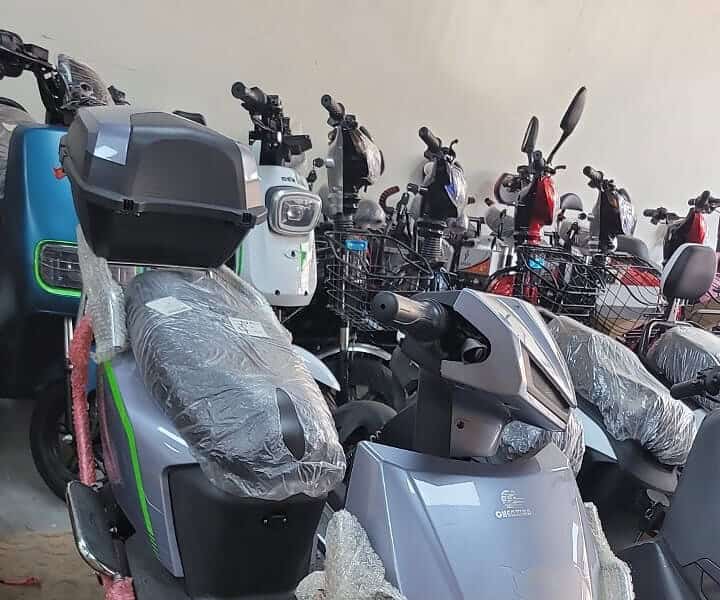 Grey Electric Scooter 60 Volt Battery 50 KM Range with 60 Speed