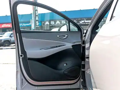 2025 BYD SEALION 06 DM-i Hybrid 4 Cylinders Engine Grey White SUV