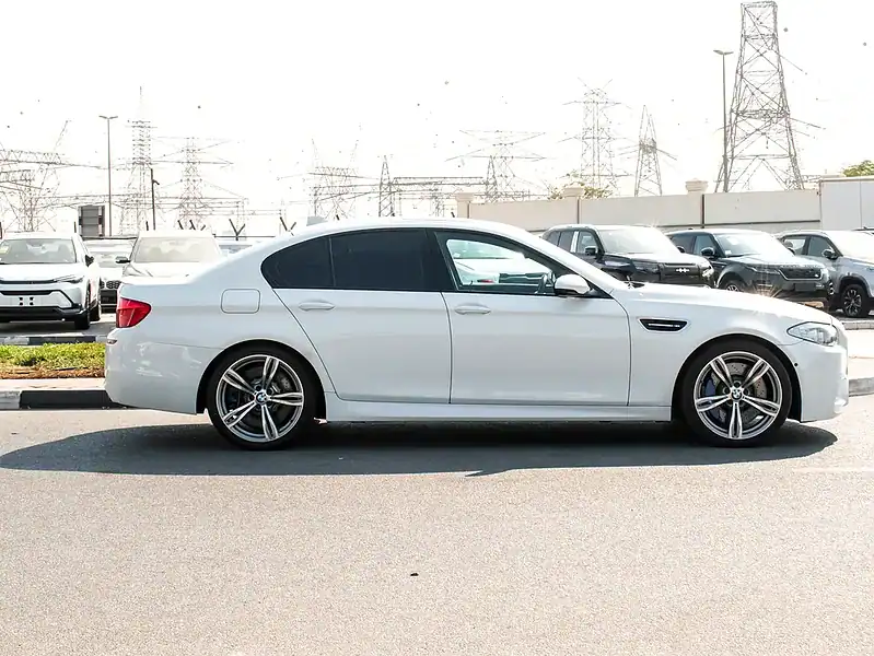 2012 BMW M5 Standard 8 Cylinders Engine White Black Sedan