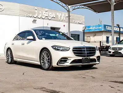 2022 Mercedes-Benz S-Class S 580 4Matic 8 Cylinders Engine White Black Sedan