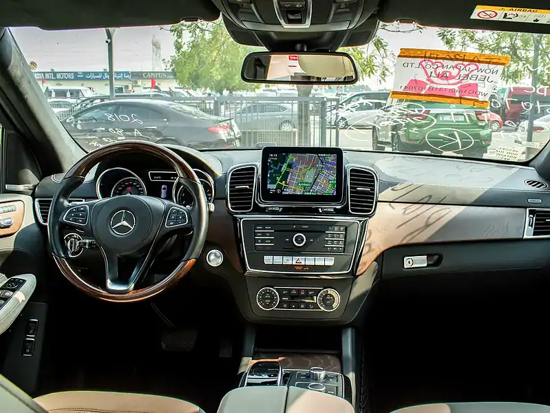 2018 Mercedes-Benz GLS-Class GLS 550 8 Cylinder Engine Black Beige SUV