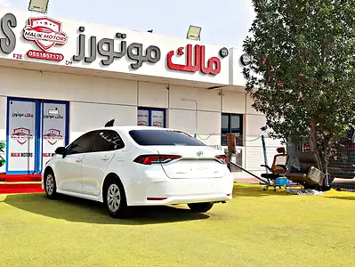2021 Toyota Corolla XLI 4 Cylinders Engine White Beige Sedan GCC Specs