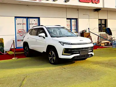 2023 JAC JS4 TURBO 4 Cylinder Engine White Beige SUV GCC Specs