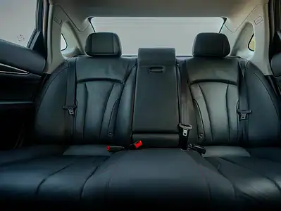 2022 GAC GA8 GL 2.0L 4 Cylinders Engine Grey Black GCC Specs