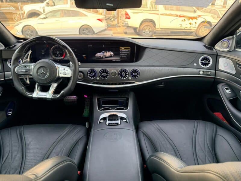 2018 Mercedes-Benz S63L AMG V8 Twin-turbocharged Engine White Black
