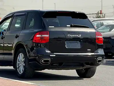 2007 Porsche Cayenne S 8 Cylinders Engine Black Beige SUV