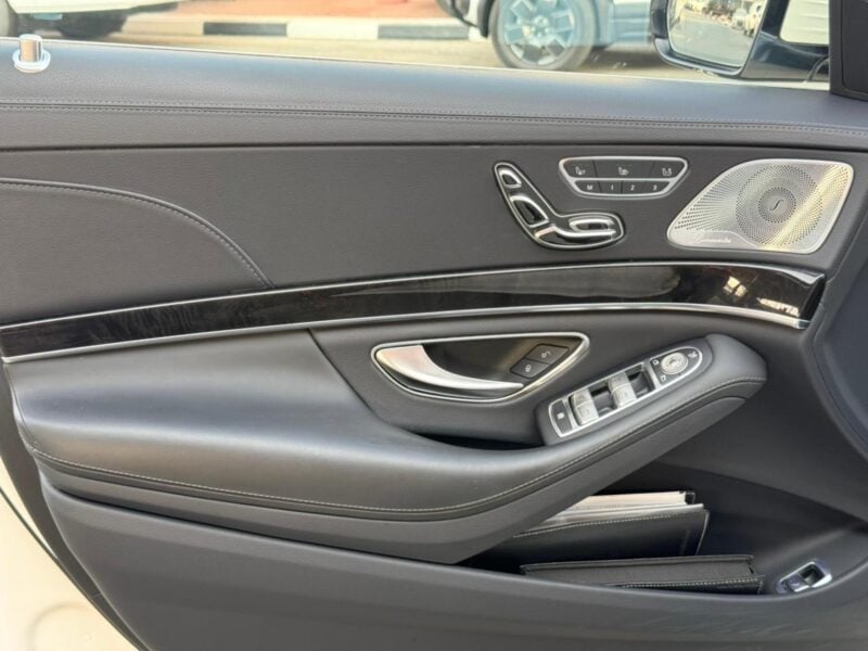 2018 Mercedes-Benz S400 3.0-liter turbocharged V6 Engine White Black