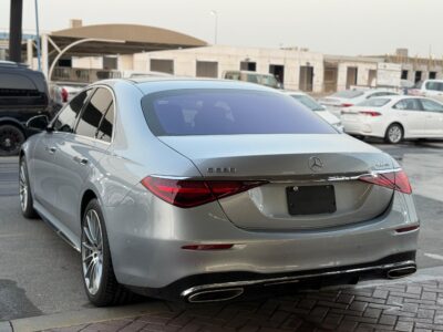 2022 Mercedes-Benz S580L 4.0L V8 Engine Silver Black Sedan