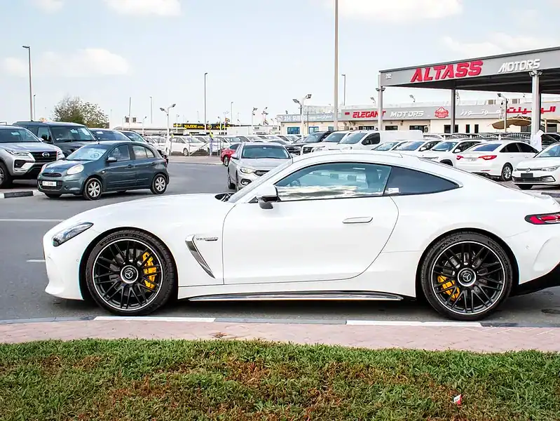2024 Mercedes-Benz AMG GT 8 Cylinder Engine White Black Coupe