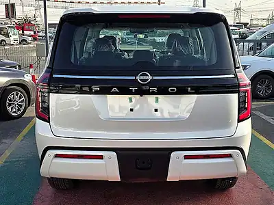 2025 Nissan Patrol Nissan Patrol LE T1 3.5L V6 Turbo 4WD White Black