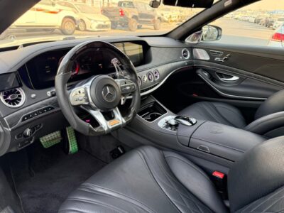 2018 Mercedes-Benz S63L AMG V8 Twin-turbocharged Engine White Black