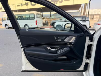 2018 Mercedes-Benz S400 3.0-liter turbocharged V6 Engine White Black