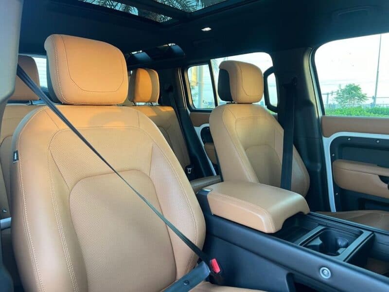 2023 Land Rover Defender P400 110 S 3.0L 6 Cylinder Engine White Brown