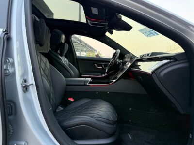 2022 Mercedes-Benz S580L 4.0L V8 Engine Silver Black Sedan