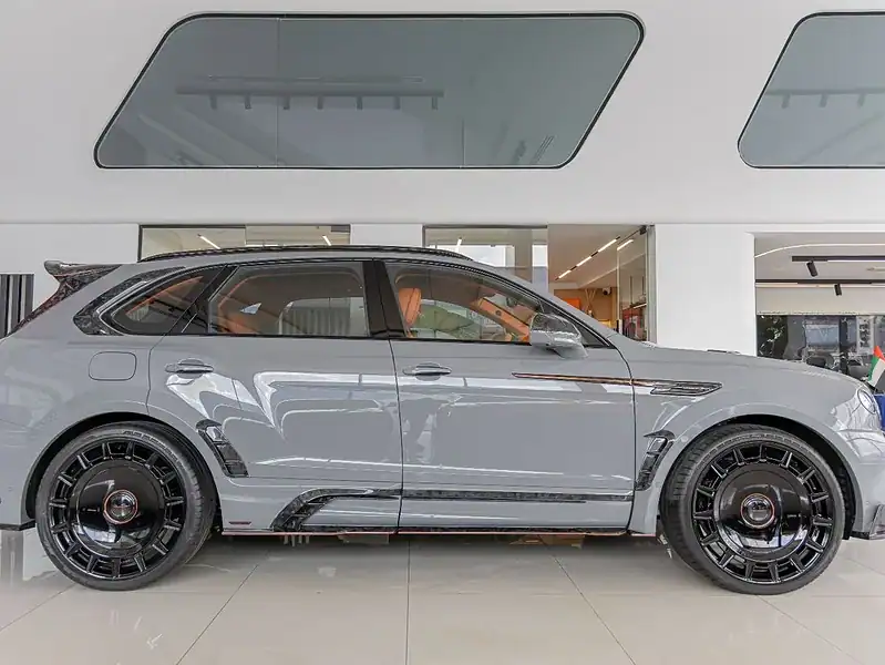 2025 Bentley Bentayga ORIGINAL MANSORY Evo Bespoke Carbon Exterior Grey Orange
