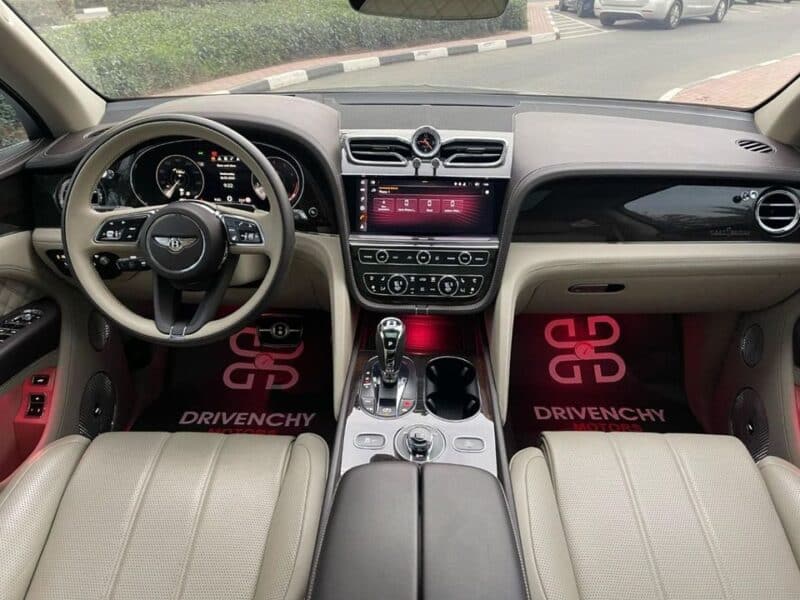 2021 Bentley Bentayga FIRST EDITION 8 Cylinder Engine Grey Beige SUV