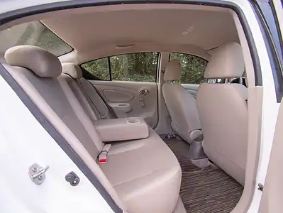 2022 Nissan Sunny SV 1.5L 4 Cylinder Engine GCC Specs FWD White Beige