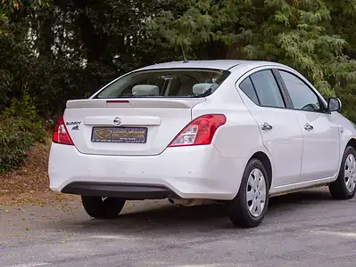 2022 Nissan Sunny SV 1.5L 4 Cylinder Engine White Beige GCC Specs FWD