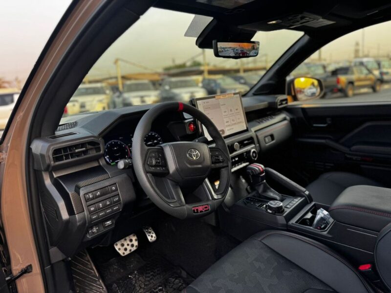 2025 Toyota Tacoma 2.4L TRD PRO TOP OPTION Hybrid Beige Black