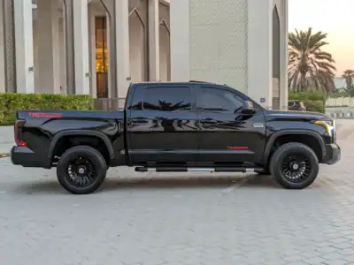 2014 Toyota Tundra Crewmax 1794 Edition 8 Cylinders Engine Black Brown