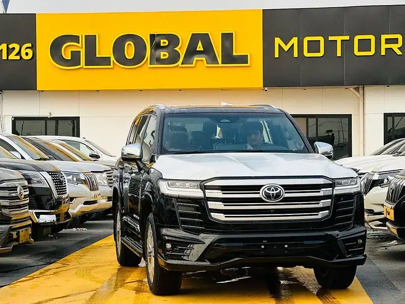 2026 Toyota Land Cruiser VXR 3.5L 6 Cylinder Engine Black Red GCC Specs