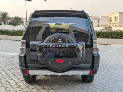 2008 Mitsubishi Pajero GLS 6 Cylinders Engine Black SUV GCC Specs