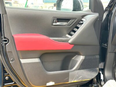 2026 Toyota Land Cruiser VXR 3.5L 6 Cylinder Engine Black Red GCC Specs