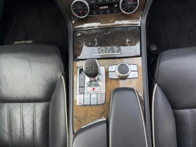 2012 Mercedes-Benz SL 350 3.5 litre 6 Cylinders Engine Black RWD