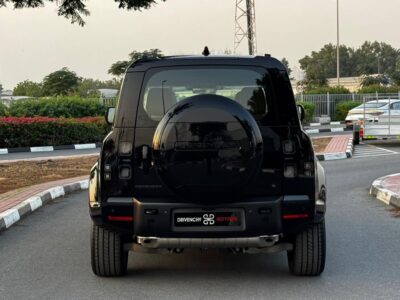 2026 Land Rover Defender HSE P400 X-DAYNAMIC GCC FULLY LOADED Black Brown