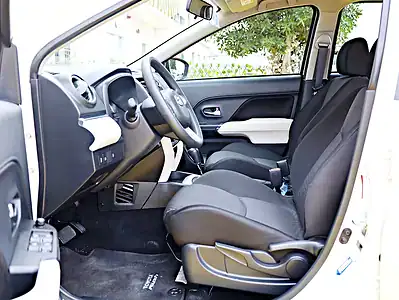 2022 Toyota Rush EX 4 Cylinders Engine White Black SUV GCC Specs