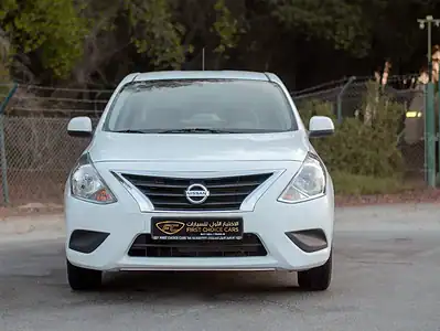 2023 Nissan Sunny SV GCC Specs 4 Cylinder Engine White Beige Sedan