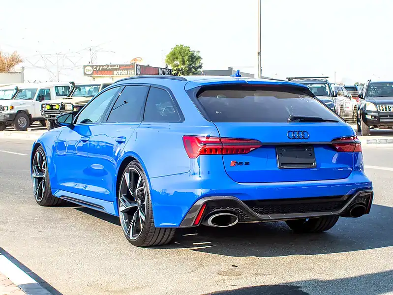 2021 Audi S6/RS6 4.0 TFSI Quattro 8 Cylinders Engine Blue Black Sedan