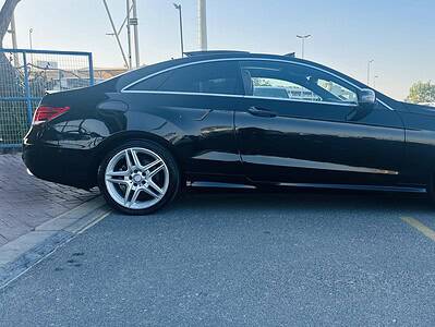 2014 Mercedes-Benz E550 Coupe 4.7 litres V8 Engine Black Red RWD