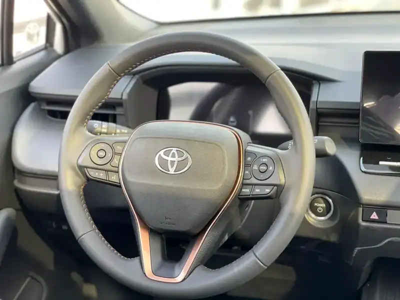 2025 Toyota Corolla Cross Other 2.0 HYBRID NEW SHAPE 4 Cylinder White Black