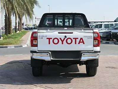2025 Toyota Hilux S GLX 2.4L 4 Cylinder Engine 4WD AT Diesel White Red