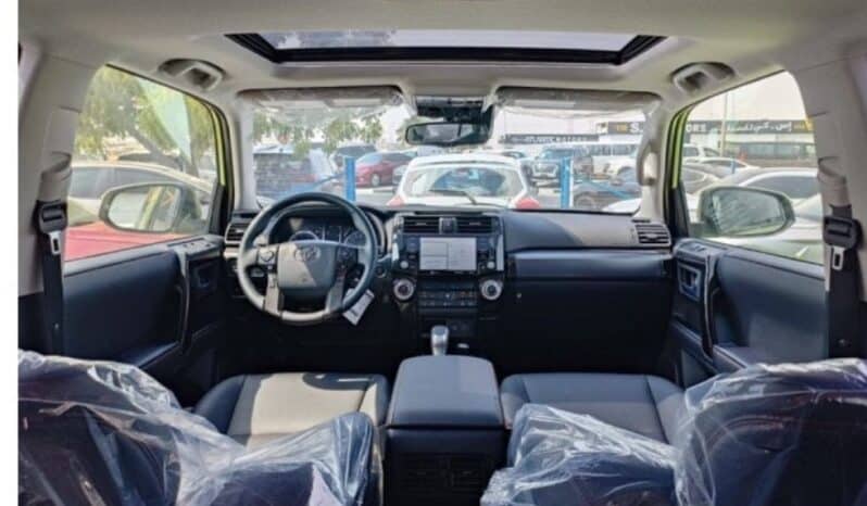 2024 Toyota 4Runner 4.0 litre V6 Gas Engine Green Black SUV Automatic